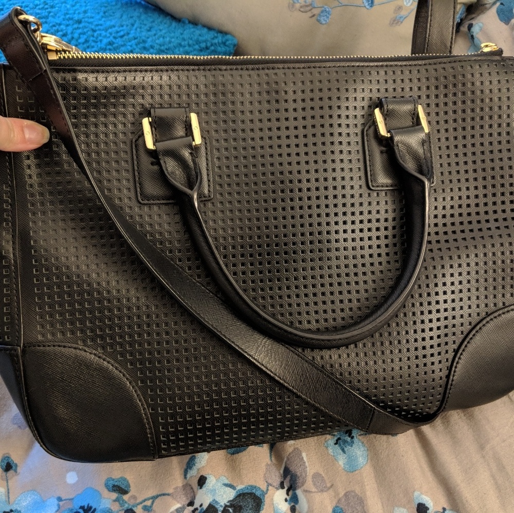 Tory Burch Robinson Perforated Double Zip bag - Picture 3 of 8